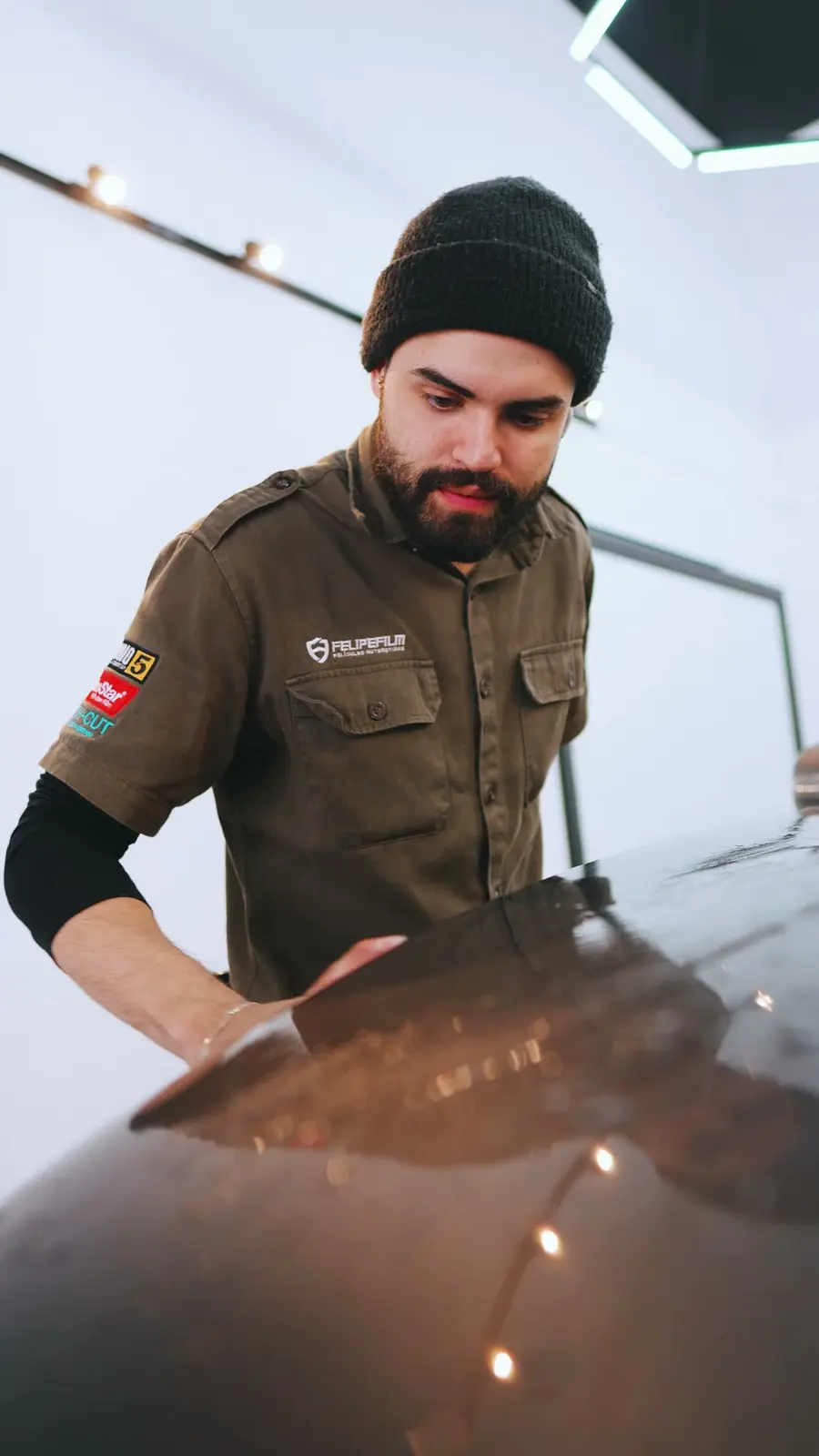 Aplicador da Felipe Film no estúdio