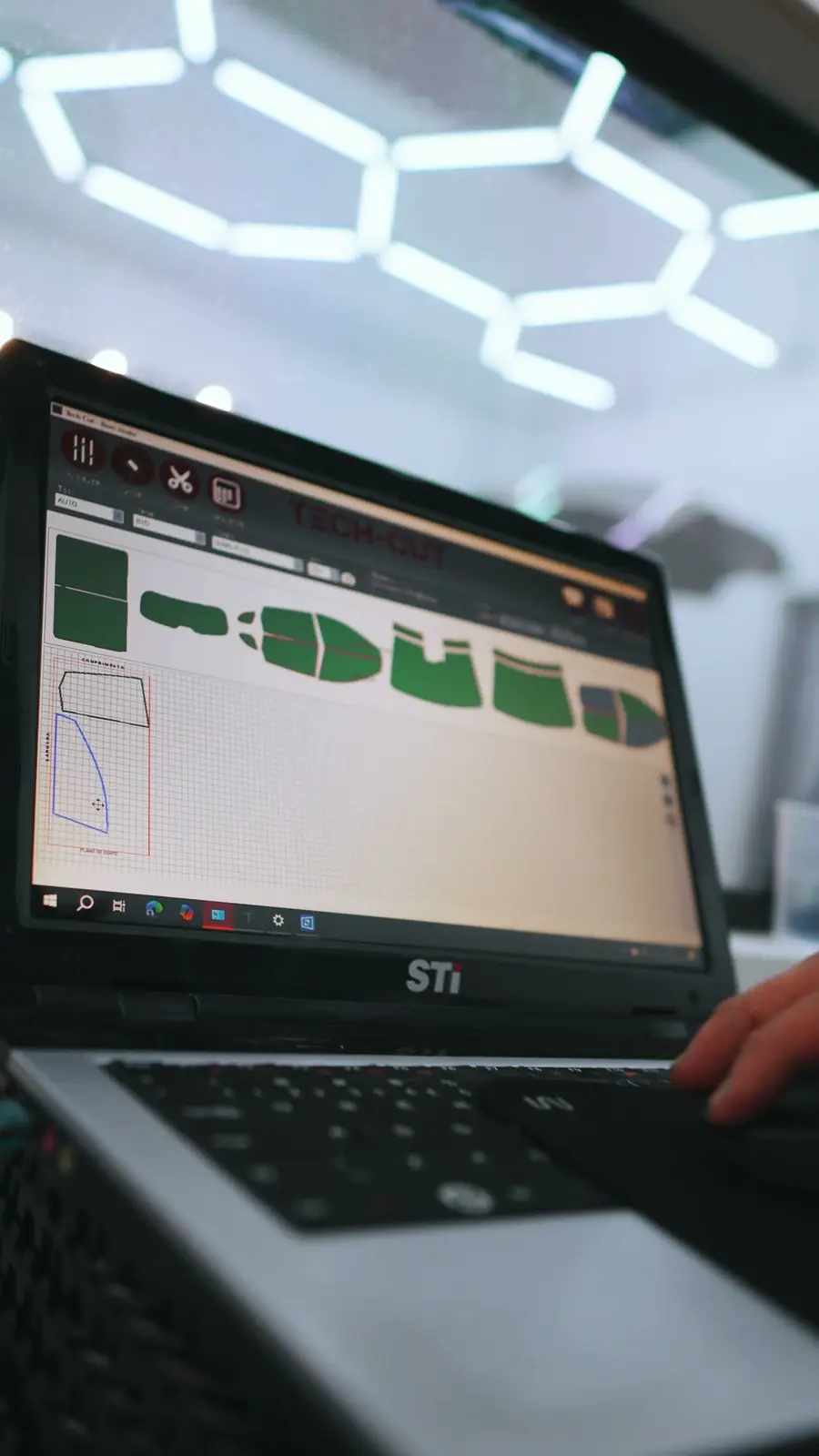 Software de corte computadorizado de película automotiva