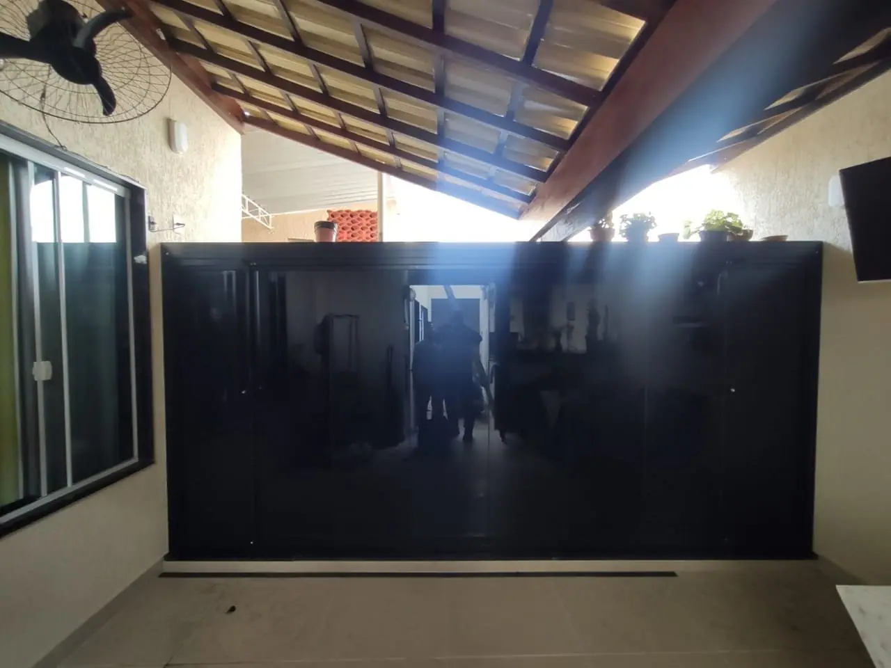 Película Blackout: trabalho com película